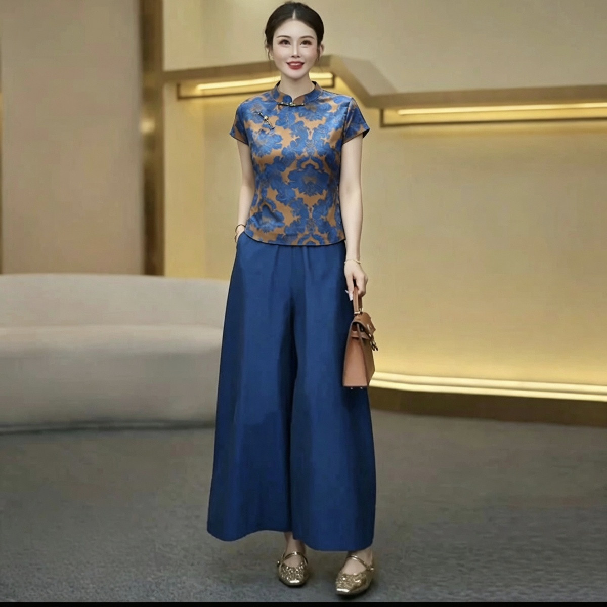 Silk Suit Summer Mother's New  - огляд і ціна Silk Blouse